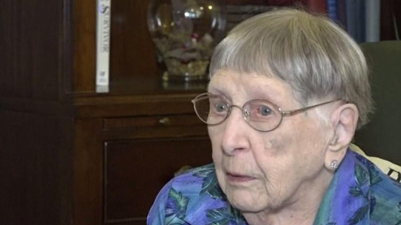 Minuman Soda, Rahasia Umur Panjang Nenek 104 Tahun