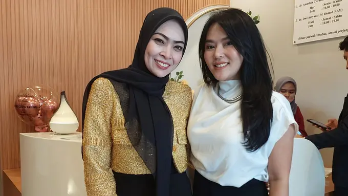 Kulit wajah Marizka Juwita makin cantik dan lebih sehat, rupanya berkat barbie treatment