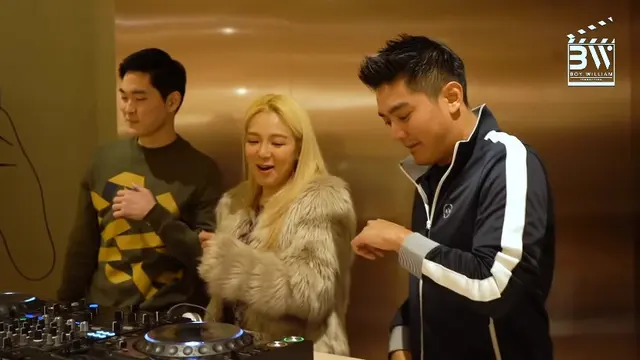7 Momen Kebersamaan Boy William dan Hyoyeon SNSD, Makan Bareng di Korea