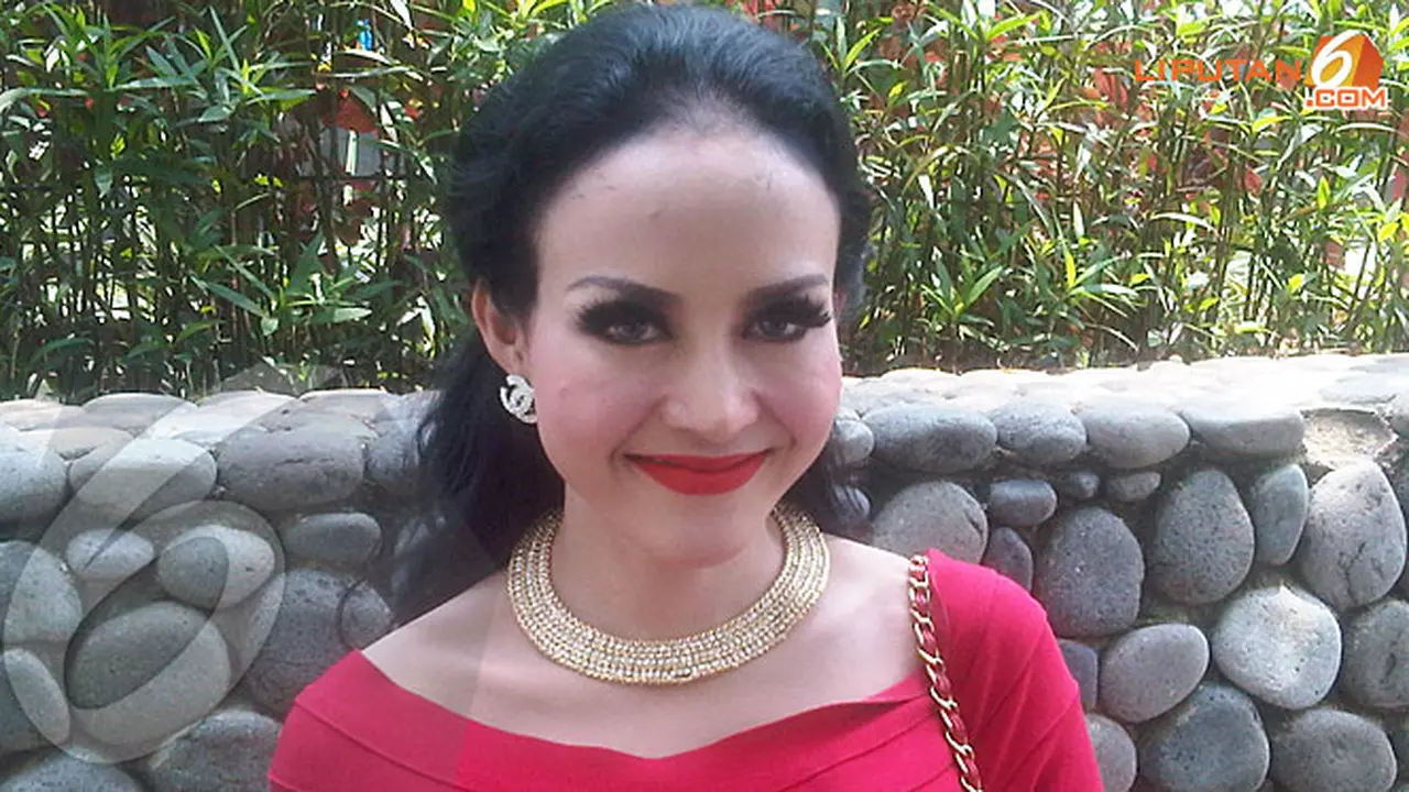 cynthiara-alona-pink-130905c.jpg