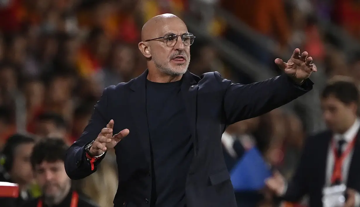 Federasi Sepak Bola Spanyol (REFF) mengumumkan oada Senin (27/01/2025) waktu setempat, bahwa kontraknya ditambah dua tahun dari yang awalnya habis setelah Piala Dunia 2026. (AFP/Miguel Riopa)