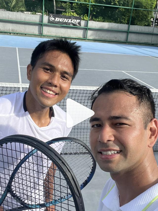 Latihan Tenis Raffi Ahmad