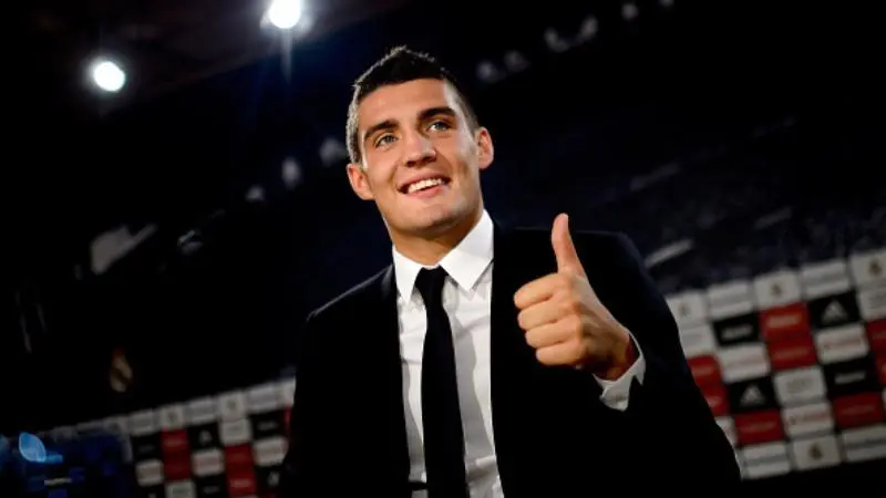 Gelandang Real Madrid, Mateo Kovacic, masuk pertimbangan Juventus. (AFP/Dani Pozo)