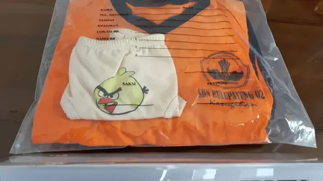 Barang bukti pencabulan guru terhadap siswi yang disita polisi. (Foto: Liputan6.com/Polres Cilacap/Muhamad Ridlo)
