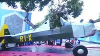 Pesawat kustom pertama di Indonesia ikut dipamerkan dalam Kustomfest 2018 (Liputan6.com/ Switzy Sabandar)