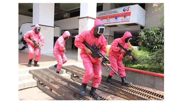 7 Potret Tes SKD CPNS Kemenkumham Jatim Ala Squid Game yang Bikin Heboh