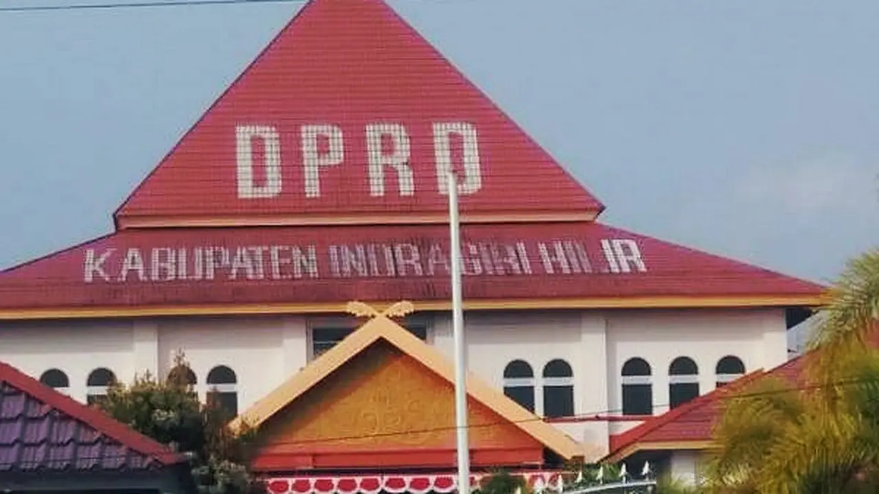 Insiden Lupa Kibarkan Bendera Merah Putih Saat HUT RI di Gedung DPRD Indragiri Hilir