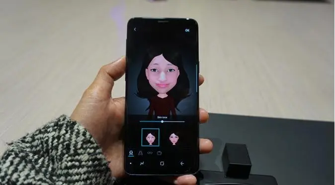 Menggabungkan teknologi Augmented Reality (AR) dan Emoji, fitur baru Samsung ini mampu mengubah mimik wajah pengguna