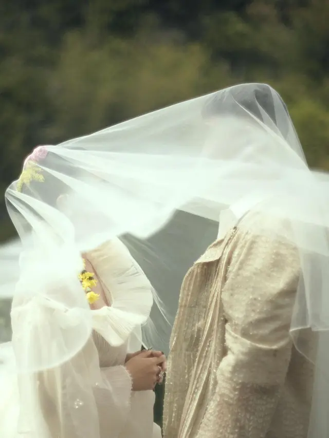Segera Menikah, Ini 6 Potret Prewedding Yura Yunita dan Donne Maula