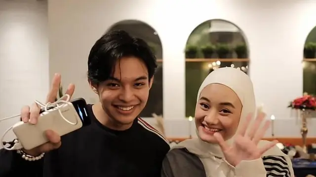 Dikabarkan Menikah, Ini 6 Potret Kebersamaan Dinda Hauw dan Rey Mbayang