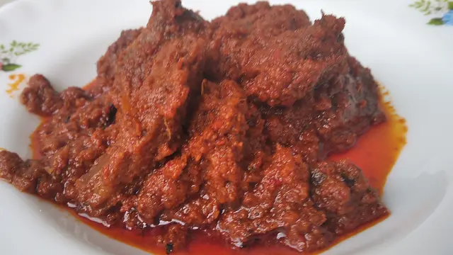 Rendang daging khas Ranah Minang (Liputan6.com/ Novia Harlina)