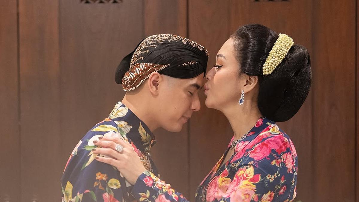 7 Model Anting Gantung untuk Ibu-ibu Usia 50an, Pilihan Maia Estianty di Siraman Al Ghazali Curi Perhatian