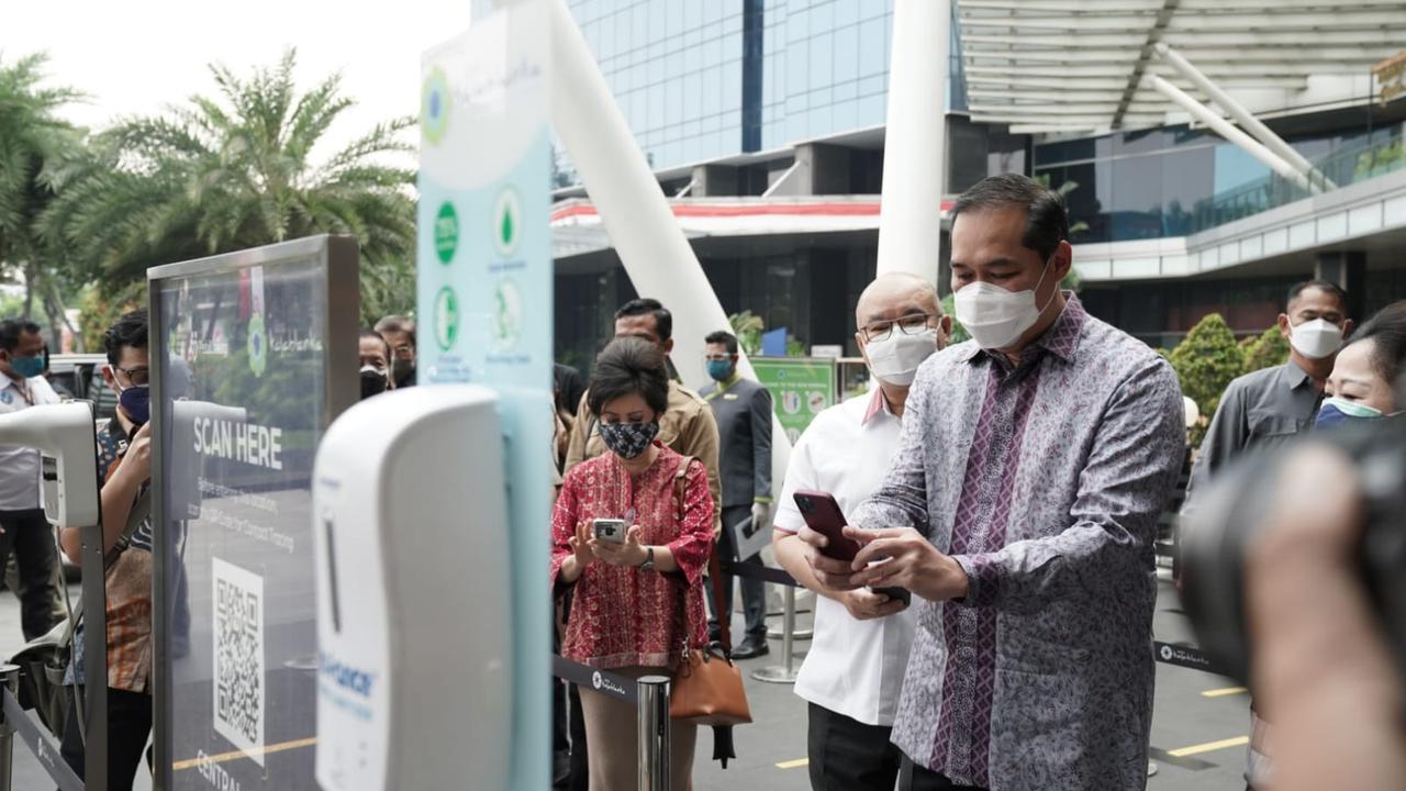 Menteri Perdagangan Muhammad Lutfi meninjau uji coba pengoperasian di Mal Casablanca, Jakarta. Dok Kemendag