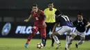 Gelandang Timnas Indonesia U-19 Egy Maulana Vikry beraksi saat Indonesia U-19 menjamu Kamboja U-19 di Stadion Patriot, Bekasi, (4/10/2017)