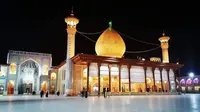 Masjid Shah Cheragh, Shiraz, Iran. (dok. Instagram @movetravelofficial/https://www.instagram.com/p/B81iedkj5XV/)