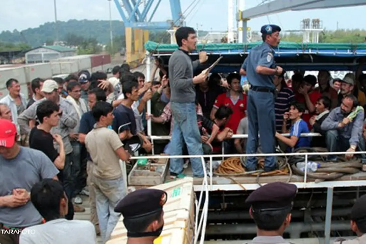 imigran130329b.jpg