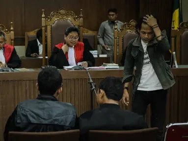 Suasana sidang di Pengadilan Negeri (PN) Jakarta Pusat, Senin (28/3). Dua pengacara dan satu mahasiswa terkait dugaan kriminalisasi yang dilakukan oleh aparat kepolisian terhadap mereka. (Liputan6.com/Faizal Fanani)