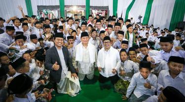 Ketua Umum Partai Kebangkita Bangsa (PKB) Abdul Muhaimin Iskandar alias Cak Imin, bersama dengan Ketua Umum Partai Gerindra Prabowo Subianto sepakat untuk memperluas koalisi