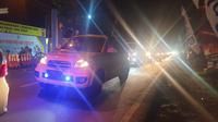 Antrian kendaraan di ruas jalur mudik nasional Limbangan-Malangbong, Garut Jumat (29/4/2022) malam. (Liputan6.com/Jayadi Supriadin) 