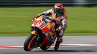 Pembalap Repsol Honda, Marc Marquez disebut-sebut akan menggantikan Valentino Rossi di Yamaha usai MotoGP 2020. (Mohd RASFAN / AFP)
