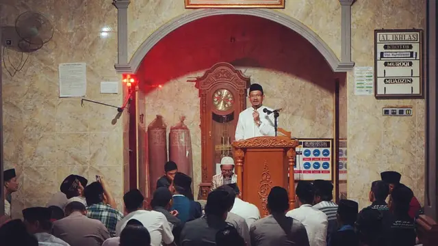 Selain mengaji, kegiatan lain yang dianjurkan selama Ramadan adalah berdakwah menyampaikan syariat ajaran islam kepada masyarakat
