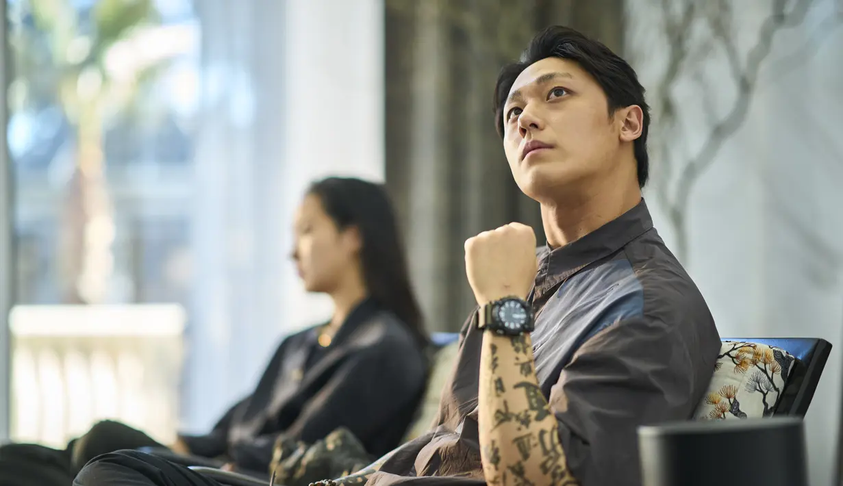 Kini, setelah hampir 7 tahun berselang, dia debut di layar lebar lewat film Exhuma. Dalam film ini, dia akan memerankan karakter seorang cenayang bernama Bong Gil. (Foto: Instagram/ ldh_sky)