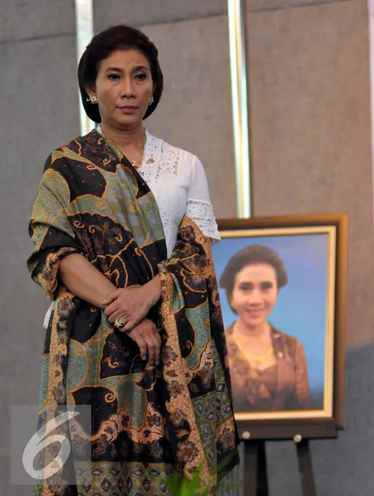Ibu Susi sedang melamuni siapa yah? (Liputan6.com/Panji Diksana)