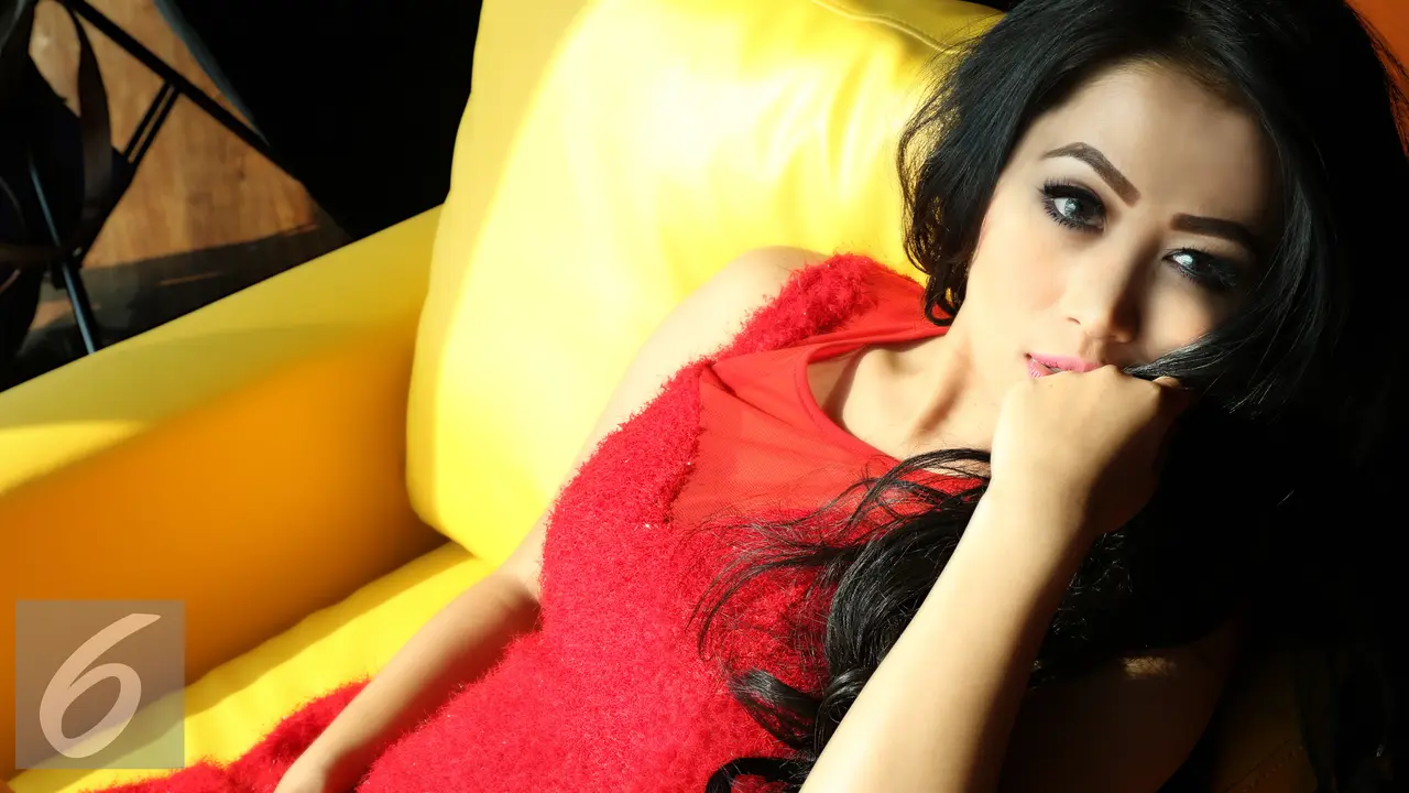 20150925-Dewi Luna