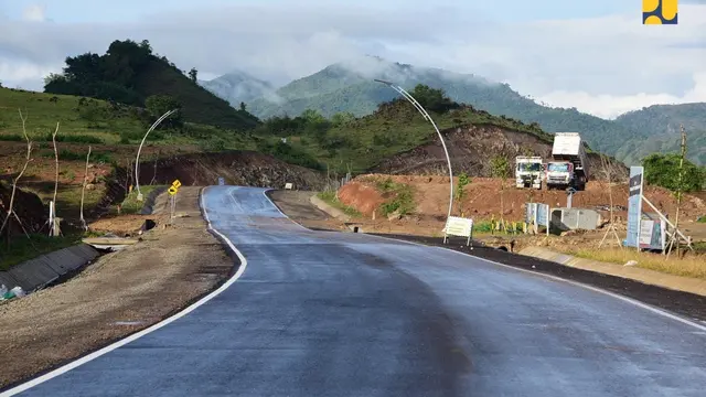 Dukung ASEAN Summit 2023, peningkatan dan pembangunan jalan baru dilakukan dari Labuan Bajo menuju Tanamori di Kabupaten Manggarai Barat, Nusa Tenggara Timur (NTT).
