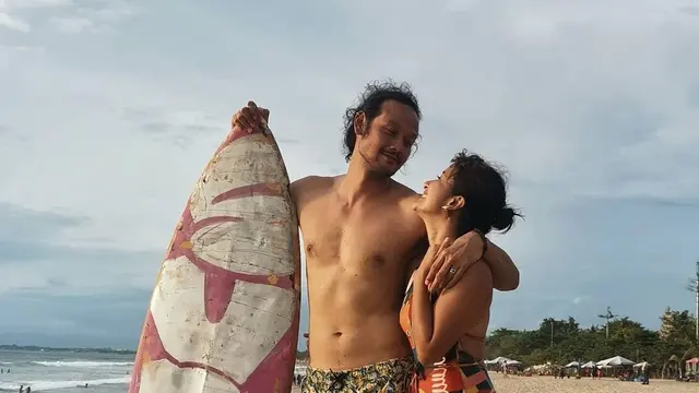 Usai Hirup Udara Bebas, Ini 6 Momen Liburan Dwi Sasono ke Bali Bareng Keluarga
