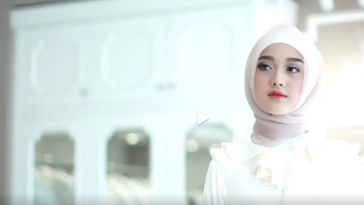 Busana muslim feminin 