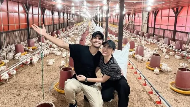 Potret Mesra Tyas Mirasih dan Tengku Tezi. (instagram/tyasmirasih/tengkutezi)