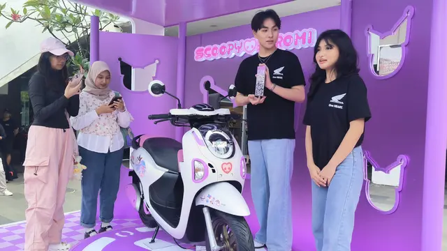 Masyarakat mengamati Edisi terbatas Scoopy Kuromi.