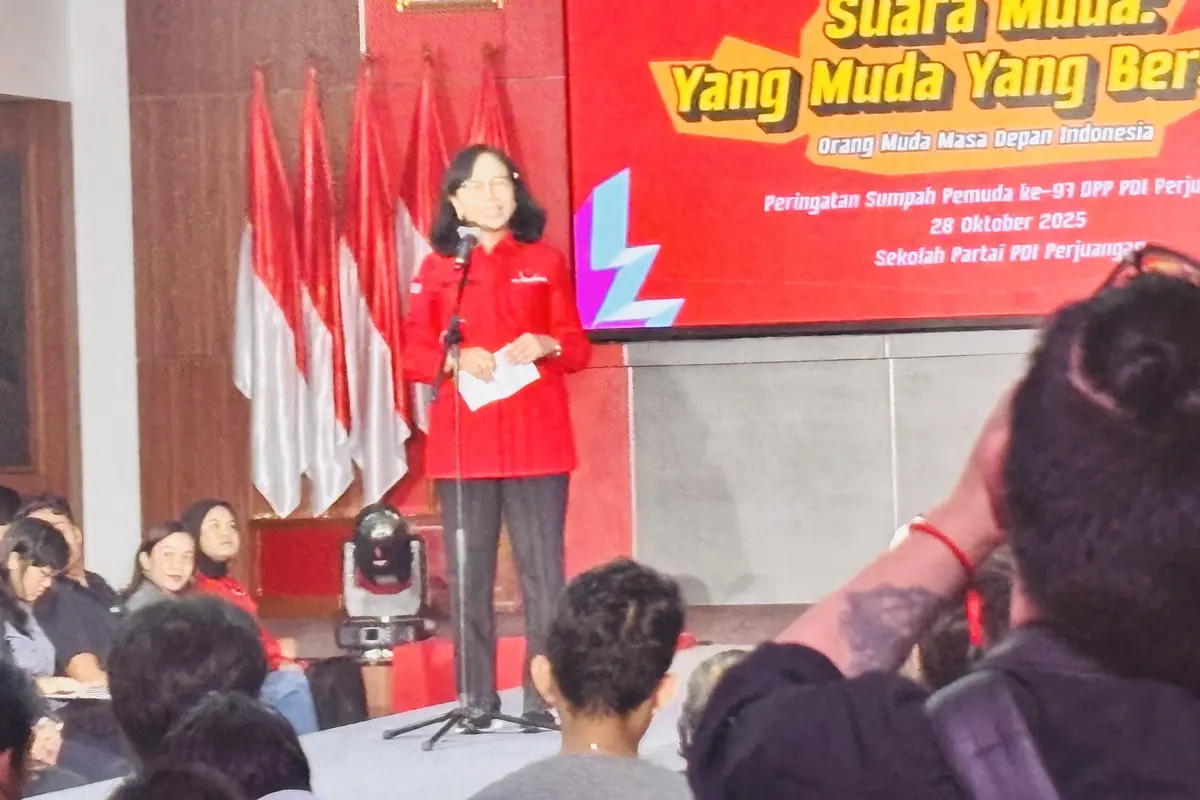 MY Esti Wijayati selaku Ketua DPP PDIP Bidang Pemuda dan Olahraga.
