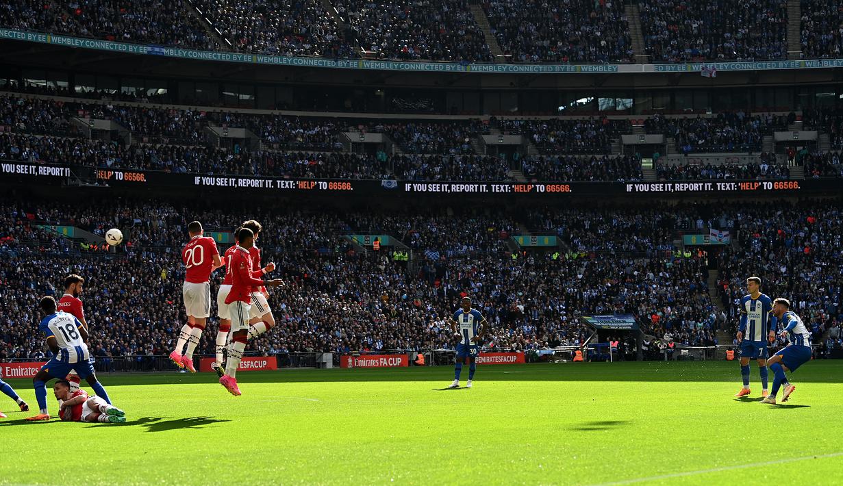 Pemain berusia 24 tahun itu akan meneken kontrak berdurasi lima tahun, yang membuatnya akan bertahan di Anfield hingga Juni 2028. (AFP/Glyn Kirk)
