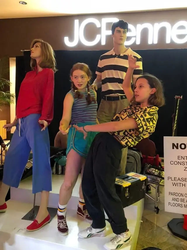 Gaya rambut para pemain stranger things