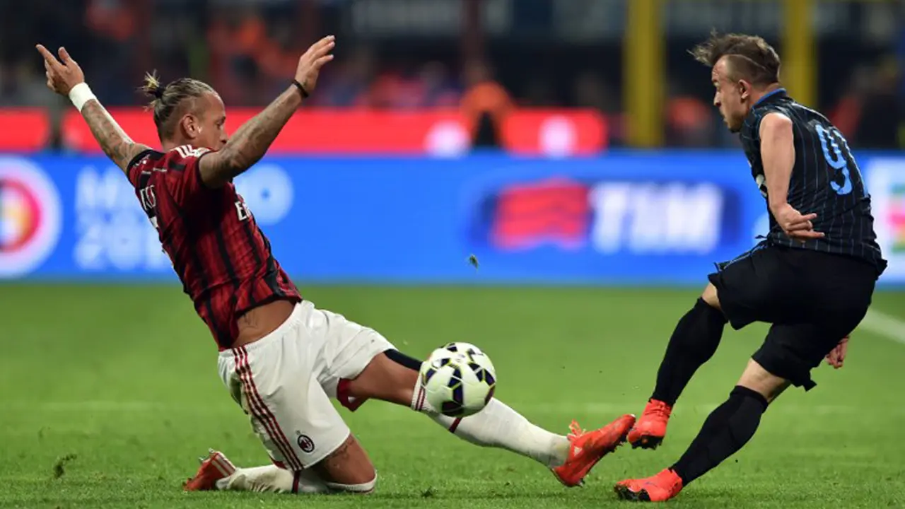 AC Milan Paksa Inter Milan Bermain Imbang