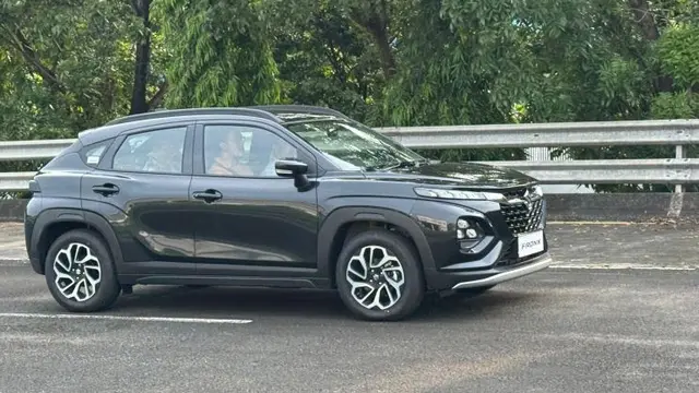 Kupas Tuntas Kecanggihan Teknologi Suzuki Safety Support di Suzuki Fronx (Arief A/Liputan6.com)