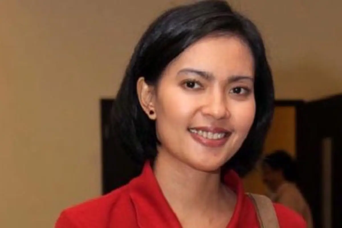 [Bintang] Lola Amaria