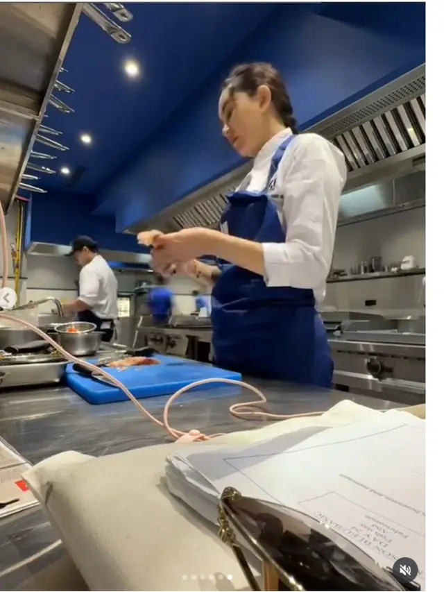 5 Potret Aura Kasih Masak Ala Chef, Hasil Masakan Menggiurkan
