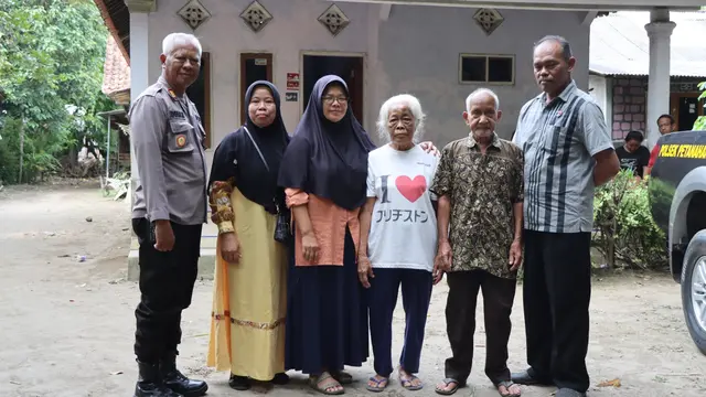 Nenek Satikem ditemukan selamat usai hilang 46 tahun. (Foto: Liputan6.com/Polres Kebumen)