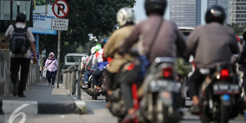 20160418-Trotoar-Jakarta-Faizal-Fanani