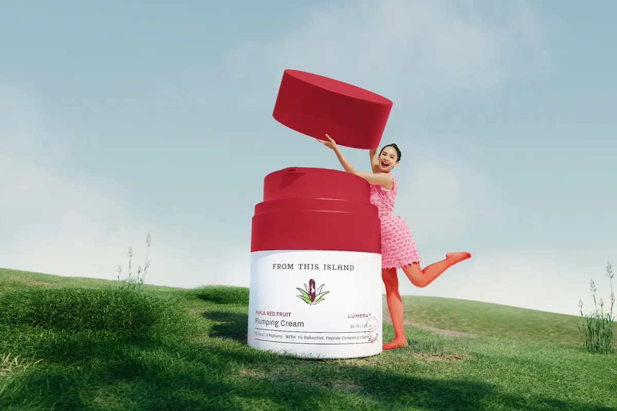 Beauty Review: Sambut Era Baru Kulit Sehat Bersama Papua Red Fruit Plumping Cream dari From This Island