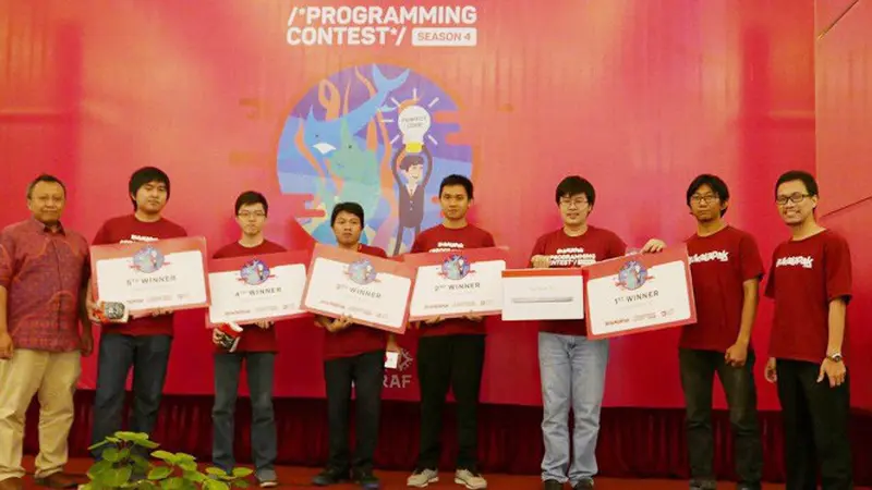 Melanjutkan kesuksesan Programming Contest di Jakarta, Bandung dan Yogyakarta, Bukalapak bekerja sama dengan Badan Ekonomi Kreatif (BEKRAF) menggelar Programming Contest yang ke-4 di Surabaya (4/9/2016).