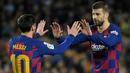 Gerard Pique. Bek Barcelona ini juga merupakan lulusan La Masia. Bermain bersama di Barcelona mulai 2008 setelah hijrah dari Manchester United. Kekompakan dan kedekatan mereka terlihat saat sering melempar canda di sela latihan.(Foto: AFP/Lluis Gene)