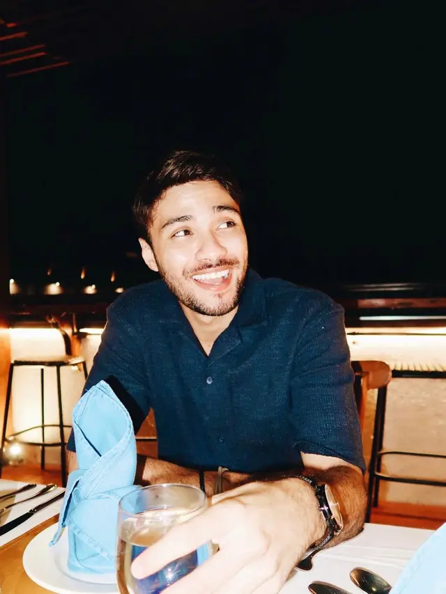 Refal Hady liburan di Yogyakarta