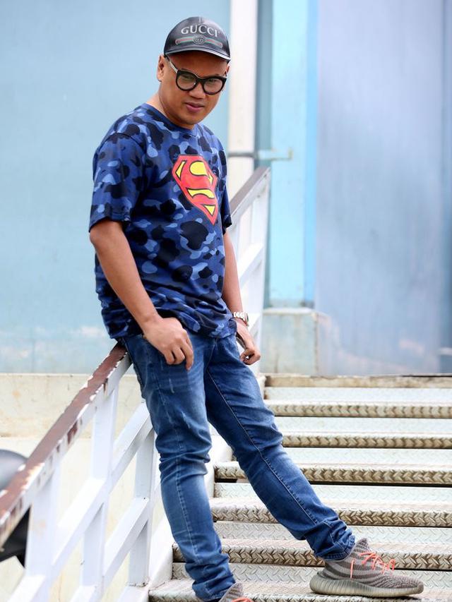 6 Potret Koleksi Sepatu  Langka Uya  Kuya  Ditaksir Capai 