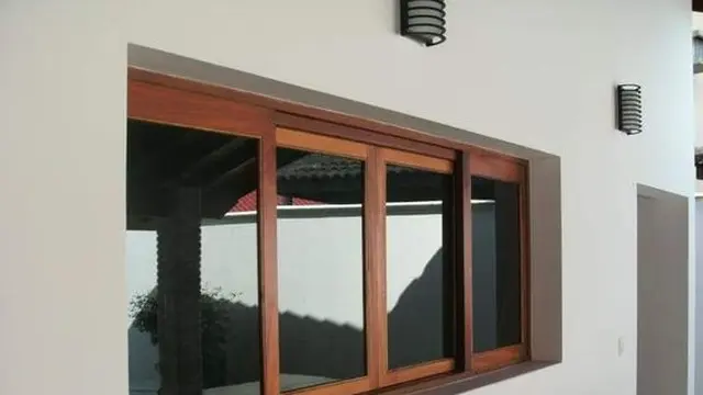 9 Inspirasi Desain Model Jendela Kayu yang Simpel, Estetik, dan Mewah