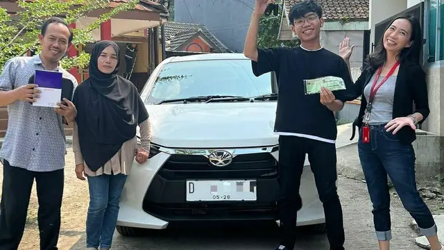 Febbry Bahagia Terima Mobil Agya Seharga Rp1 dari Flash Sale Rp1 Shopee