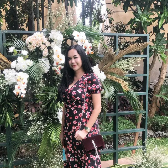 6 Potret Terbaru Aura Kasih, Akui Berat Badan Naik 5 Kg dalam Sebulan